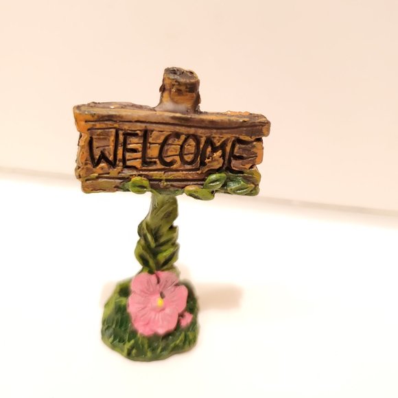 Fairy Garden Figurines, set of 3, Welcome, frog, Terrarium Accessories - Picture 3 of 6